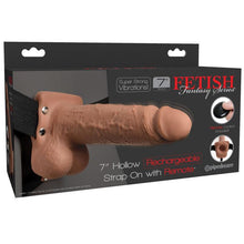 Cargar imagen en el visor de la galería, ARNES ELÁSTICO CON DILDO HUECO 7&quot; 10 FUNCIONES CONTROL REMOTO USB - Spicyandlove
