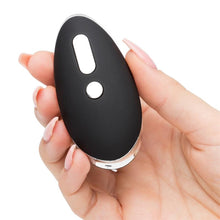 Cargar imagen en el visor de la galería, HUEVO VIBRADOR CON CONTROL REMOTO USB NEGRO - Spicyandlove
